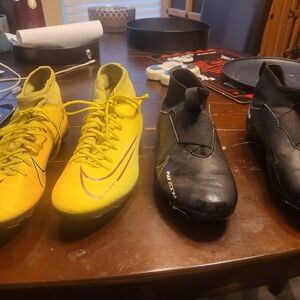 Soccer cleats